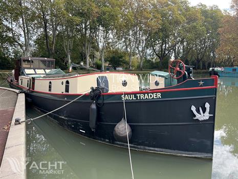 R.W Davis 70ft by 13ft Dutch Barge