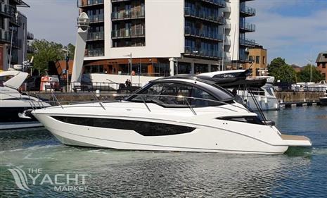 Galeon 335 HTS