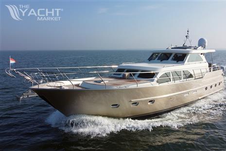 Van der Heijden der Heijden 58 - VDH-58-Diamond-motor-yacht-for-sale-exterior-image-Lengers-Yachts-13-scaled.jpg