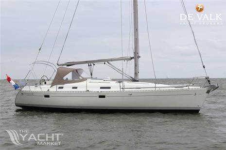 Beneteau Oceanis 381 - Picture 1