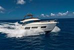 Ferretti Yachts 670