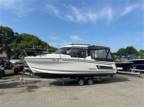 JEANNEAU MERRY FISHER 795