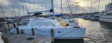 Lagoon Lagoon 440 - Used Sail Catamaran for sale