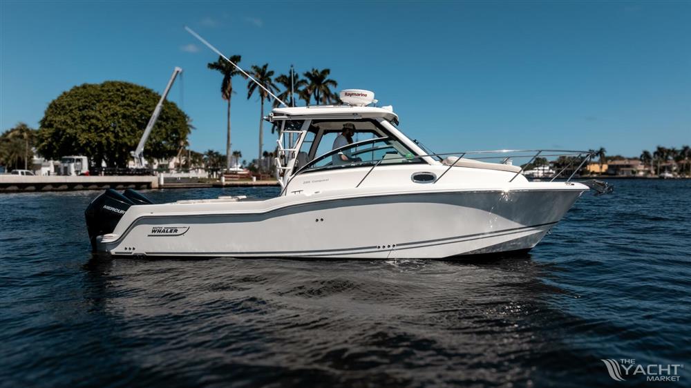 2022 Boston Whaler