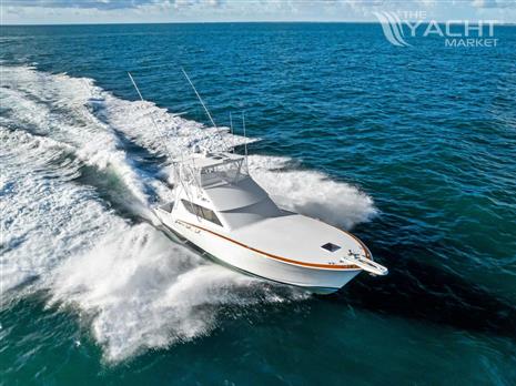 Hatteras Convertible