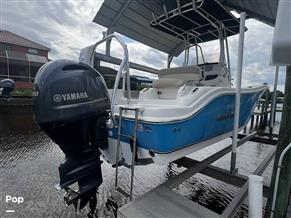 NauticStar 2102 Legacy