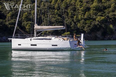 Dufour Yachts 390 Grand Large - 2209.jpg