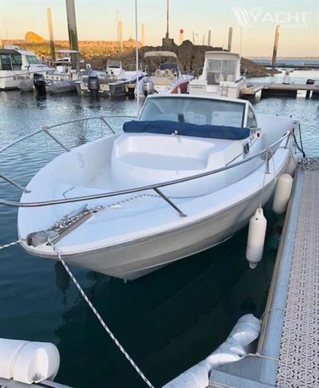 BENETEAU OMBRINE 700