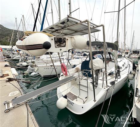 Beneteau Oceanis Clipper 373