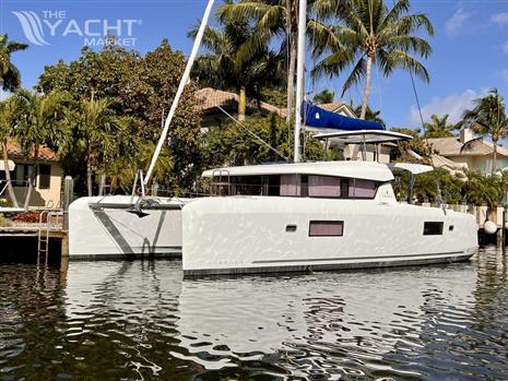 Lagoon 42