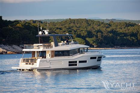 BENETEAU GRAND TRAWLER 62