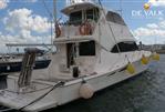 Riviera 58 Enclosed Flybridge - Picture 3