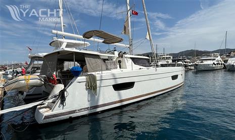 FOUNTAINE PAJOT HELIA 44