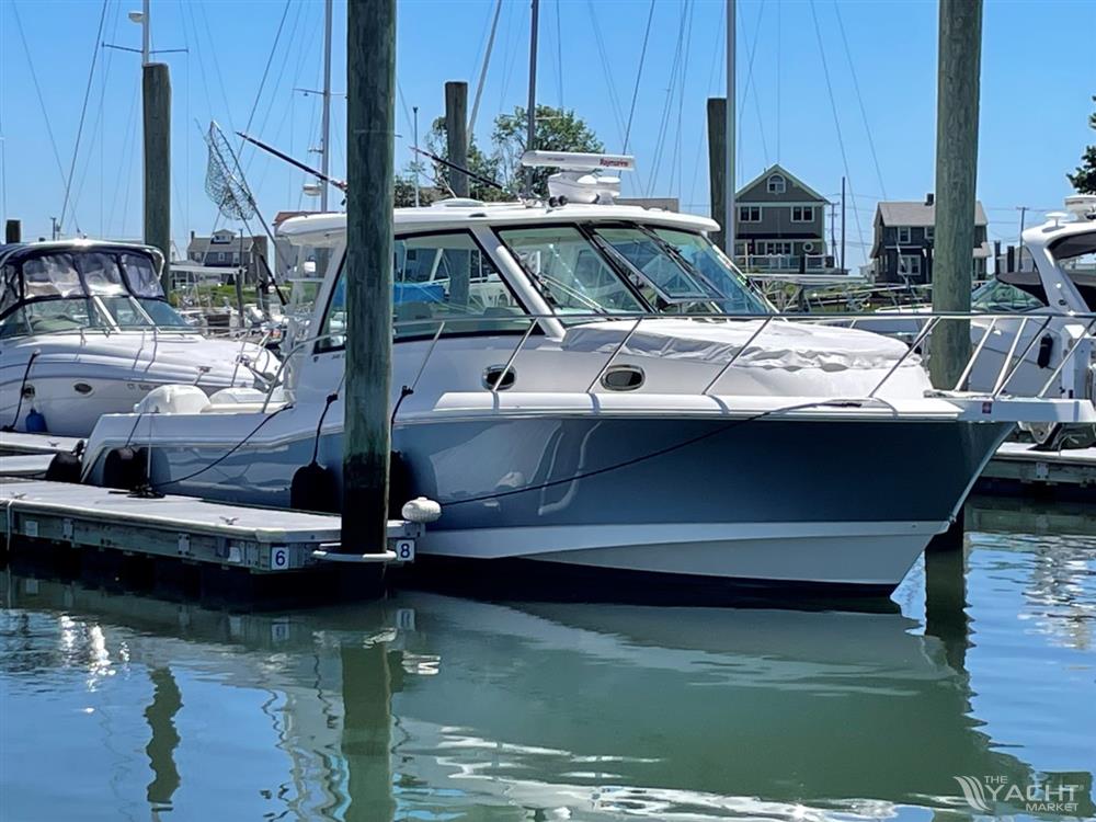 2018 Boston Whaler