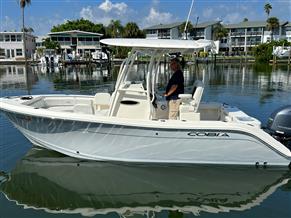 Cobia 220 Center Console