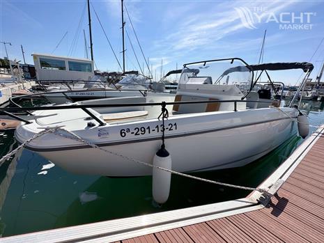 BENETEAU FLYER 8 SPACEDECK