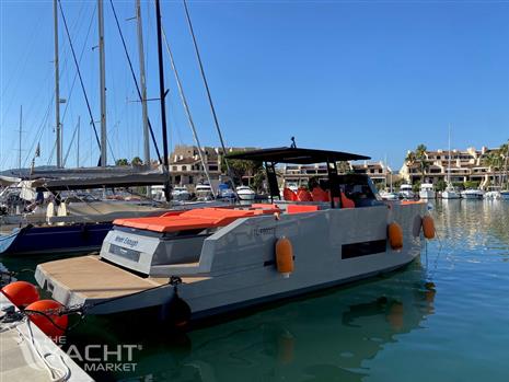 DE ANTONIO YACHTS D42 OPEN