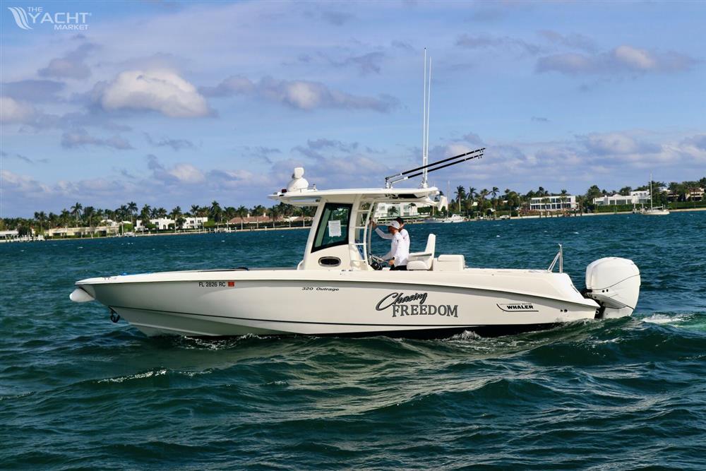 2015 Boston Whaler