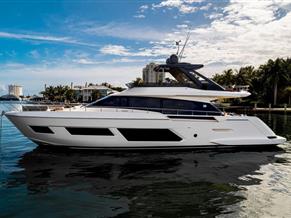 Ferretti Yachts 670