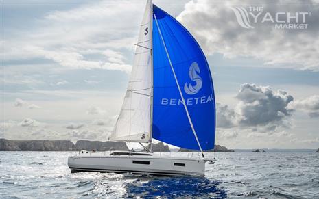 Beneteau Oceanis 37.1 - Default Image