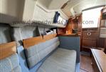 Hunter Horizon 27 - Saloon looking aft and to starboard