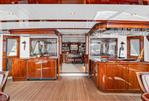 Burger Cockpit Motor Yacht - Aft Salon