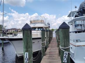 Hatteras 58 Yacht Fisherman