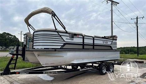 SunCatcher Elite 322C Saltwater Series - 2021 SunCatcher Elite 322C Saltwater Series - Photo #1