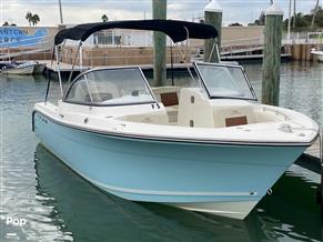 Cobia 220 DC
