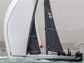 CAPE PERFORMANCE SAILING CAPE 31