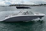 Sea Ray SDX 290 - Starboard Side