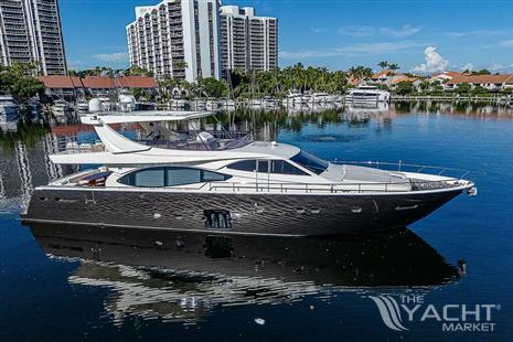 Ferretti Yachts 780 MY