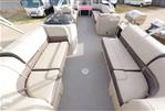 Sun Tracker Party Barge 22dlx - Seats 11