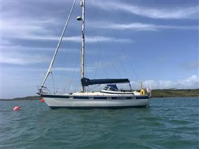 Hallberg-Rassy 352