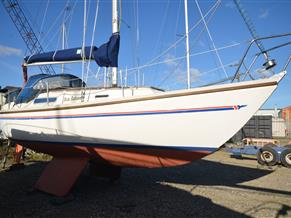 Sadler 26 bilge keel