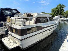 Birchwood Boats 31 Commodore