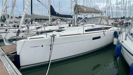 JEANNEAU SUN ODYSSEY 349 LIFTING KEEL