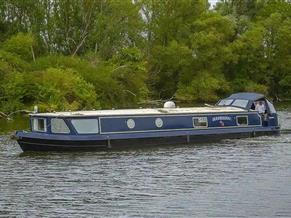 Collingwood 60 x 12 Eurocruiser Enclosed bow widebeam