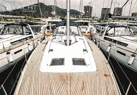 BENETEAU OCEANIS 48