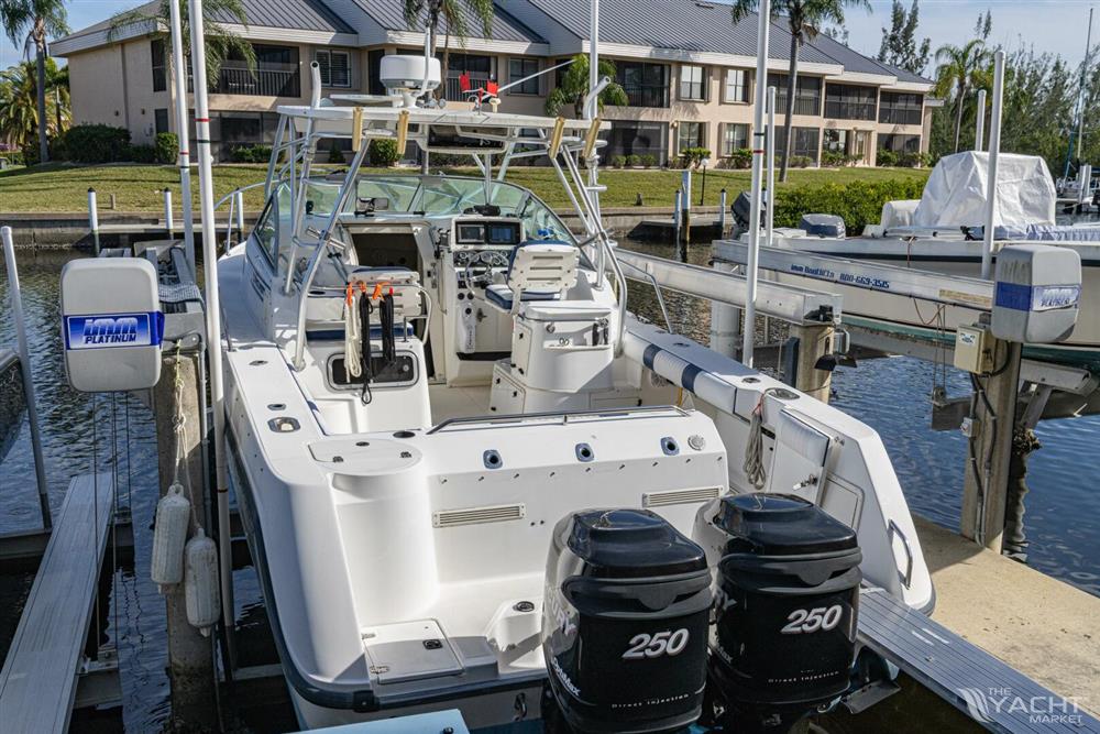 2000 Boston Whaler