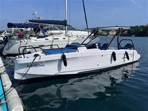 Axopar 25 Cross Top