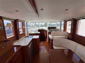 BENETEAU SWIFT TRAWLER 42