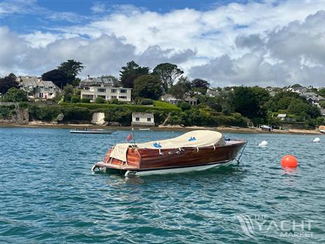 Classic Craft Laurent Giles - Classic Speedboat