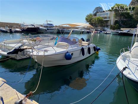 Sessa Marine Key Largo 27