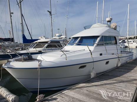 BENETEAU ANTARES 10.80 FLY