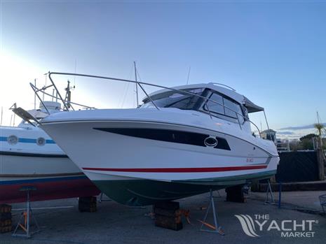 Beneteau Antares 8.80 OB