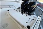 BOSTON WHALER DAUNTLESS 270