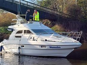 Sealine F33 Flybridge