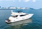 Sunseeker 82 Yacht