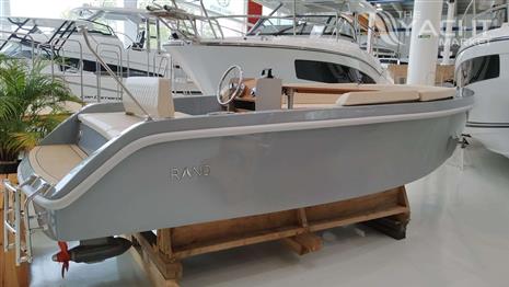 RAND BOATS PICNIC 18